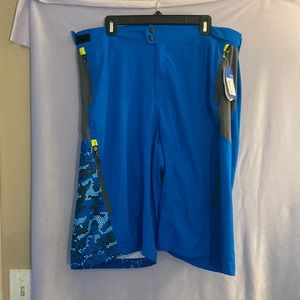 New with Tags Mens GIANT brand Cycling shorts size XL